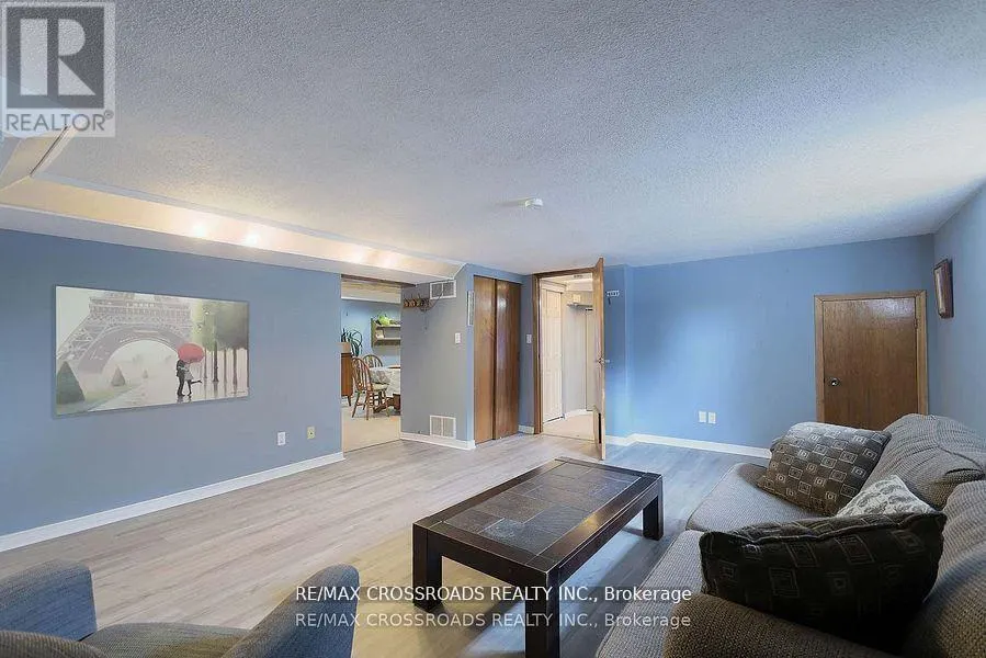 23 CEDARVIEW DRIVE