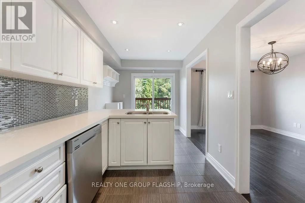 3 TEDDINGTON CRESCENT