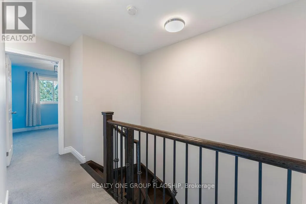 3 TEDDINGTON CRESCENT