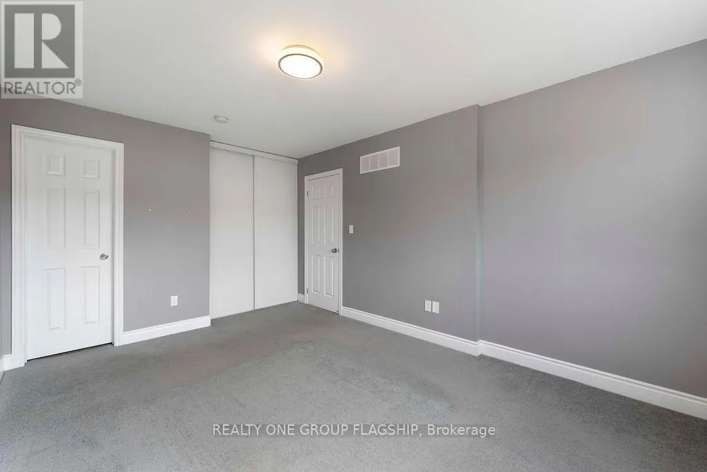 3 TEDDINGTON CRESCENT
