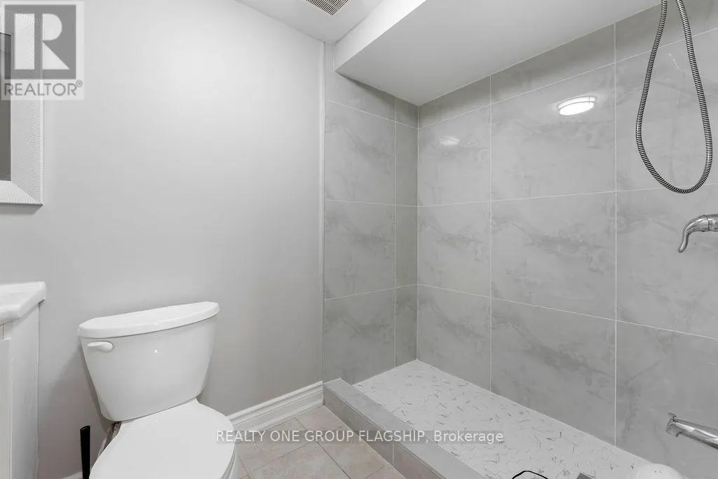 3 TEDDINGTON CRESCENT