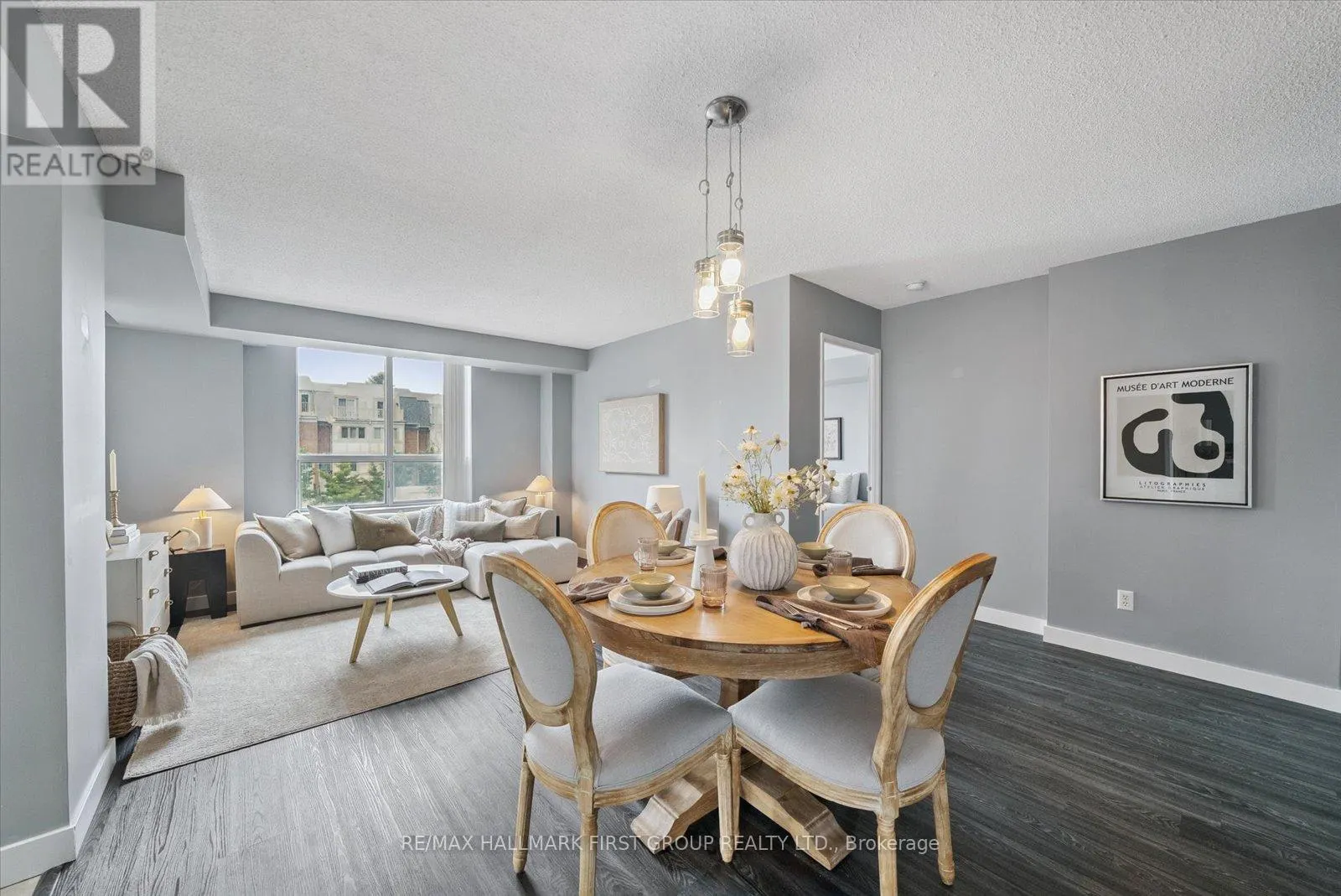 204 - 1625 PICKERING PARKWAY