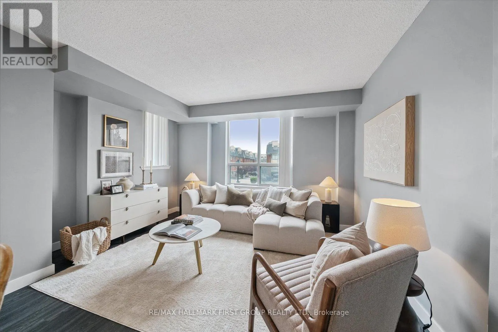 204 - 1625 PICKERING PARKWAY