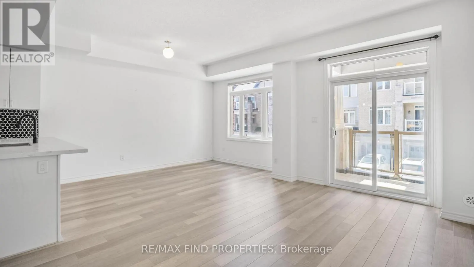 2567 LADYFERN CROSSING