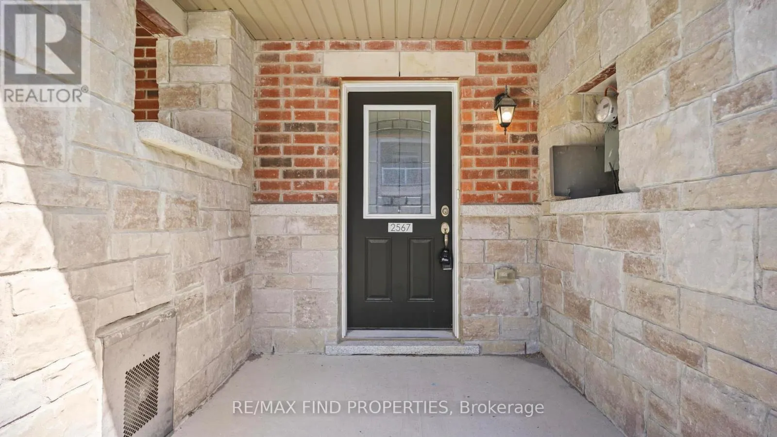 2567 LADYFERN CROSSING