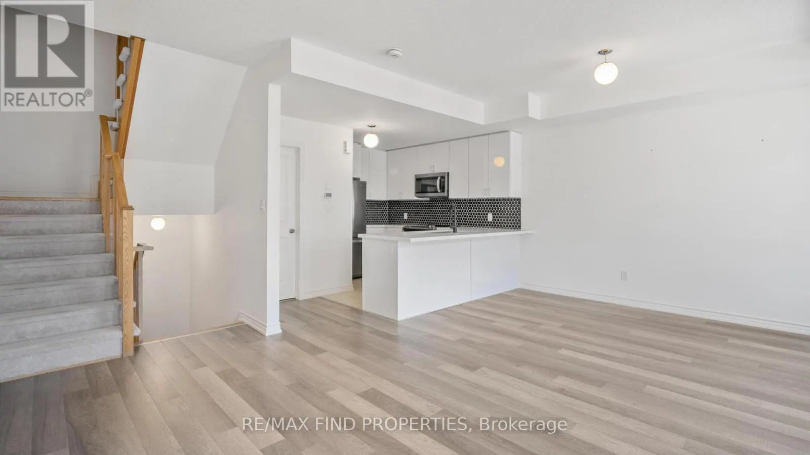 2567 LADYFERN CROSSING