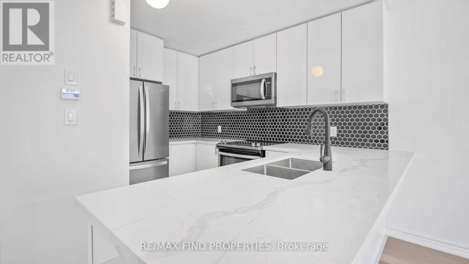 2567 LADYFERN CROSSING