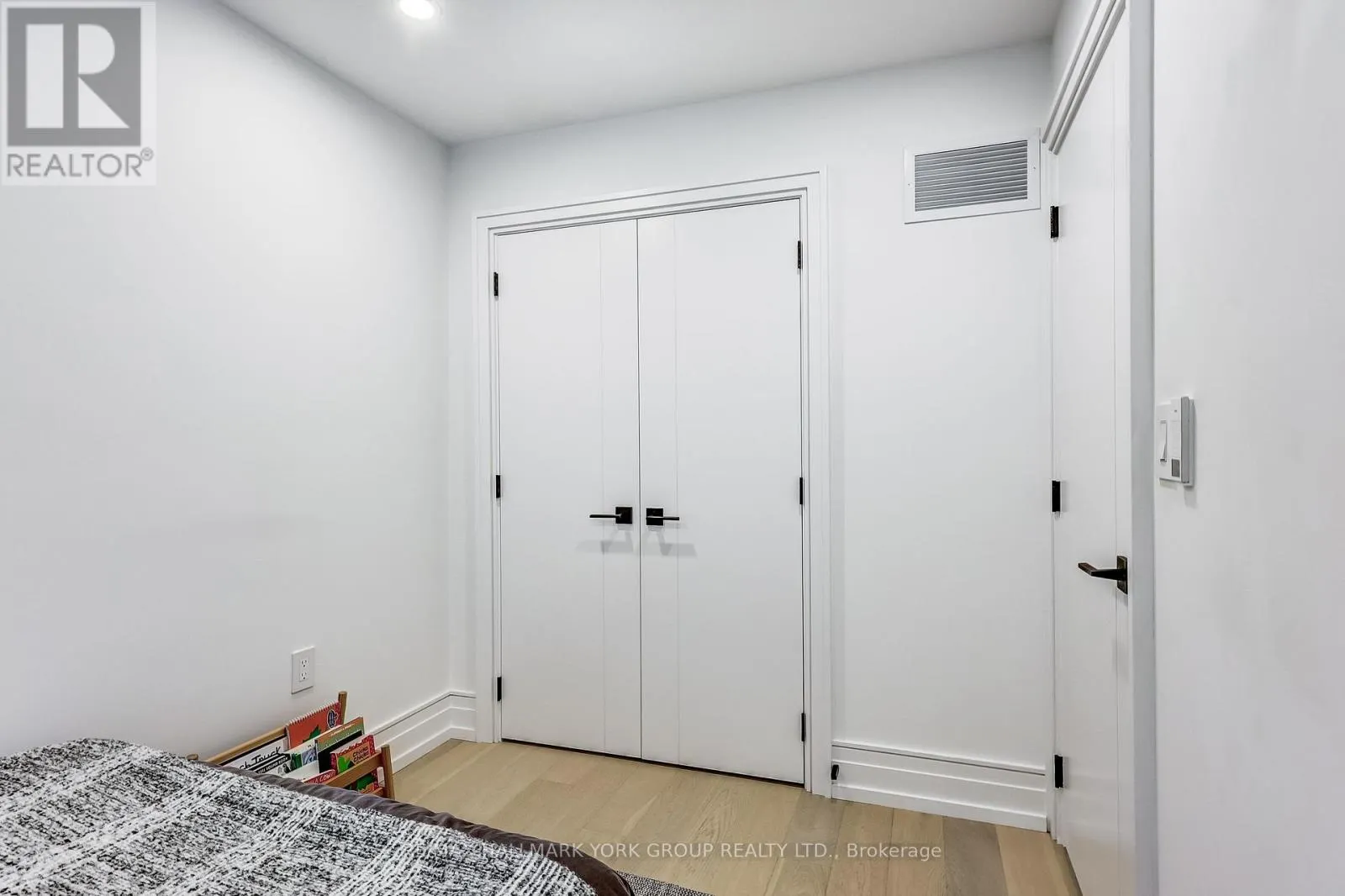 109A HOLBORNE AVENUE