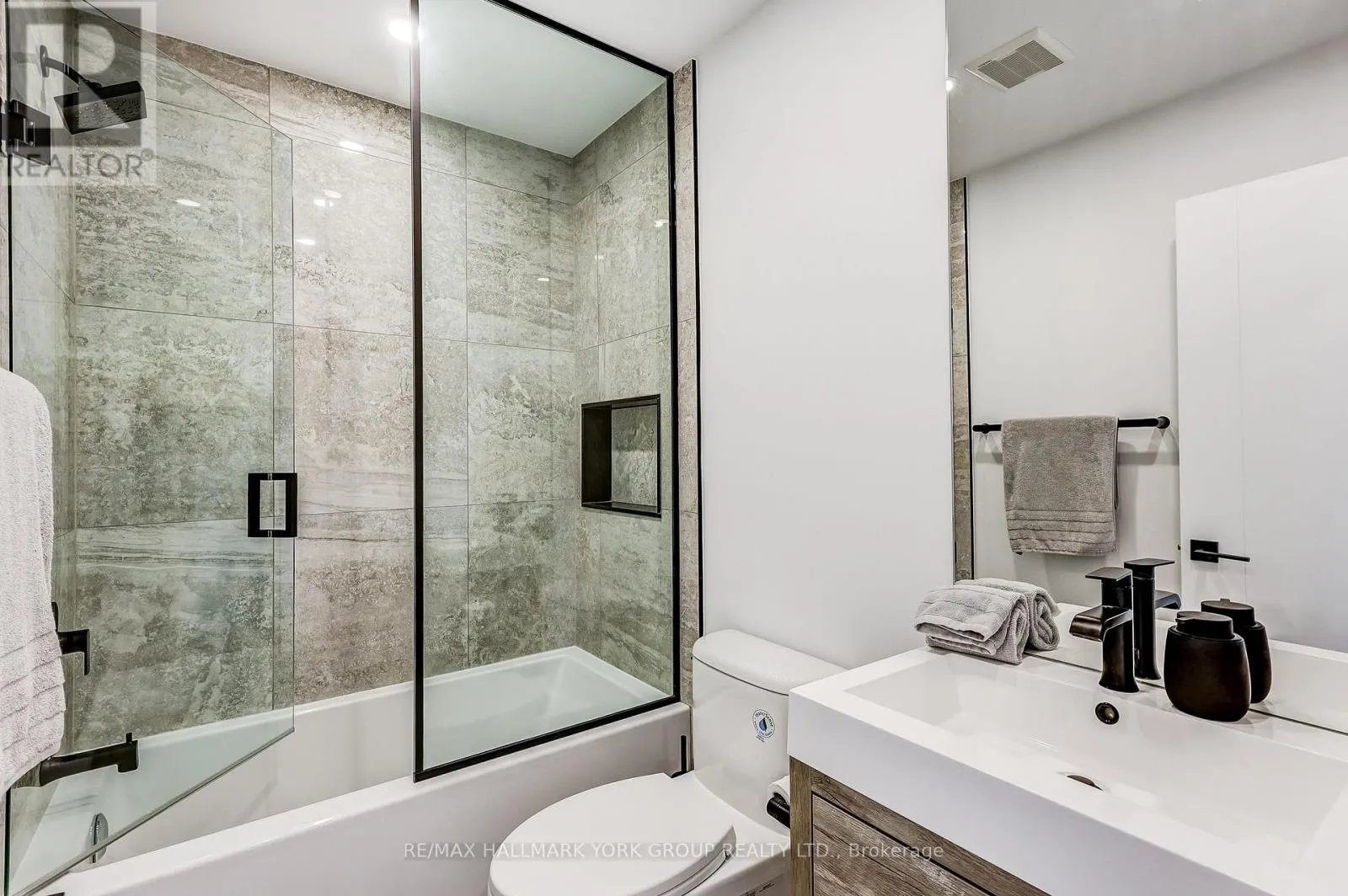 109A HOLBORNE AVENUE