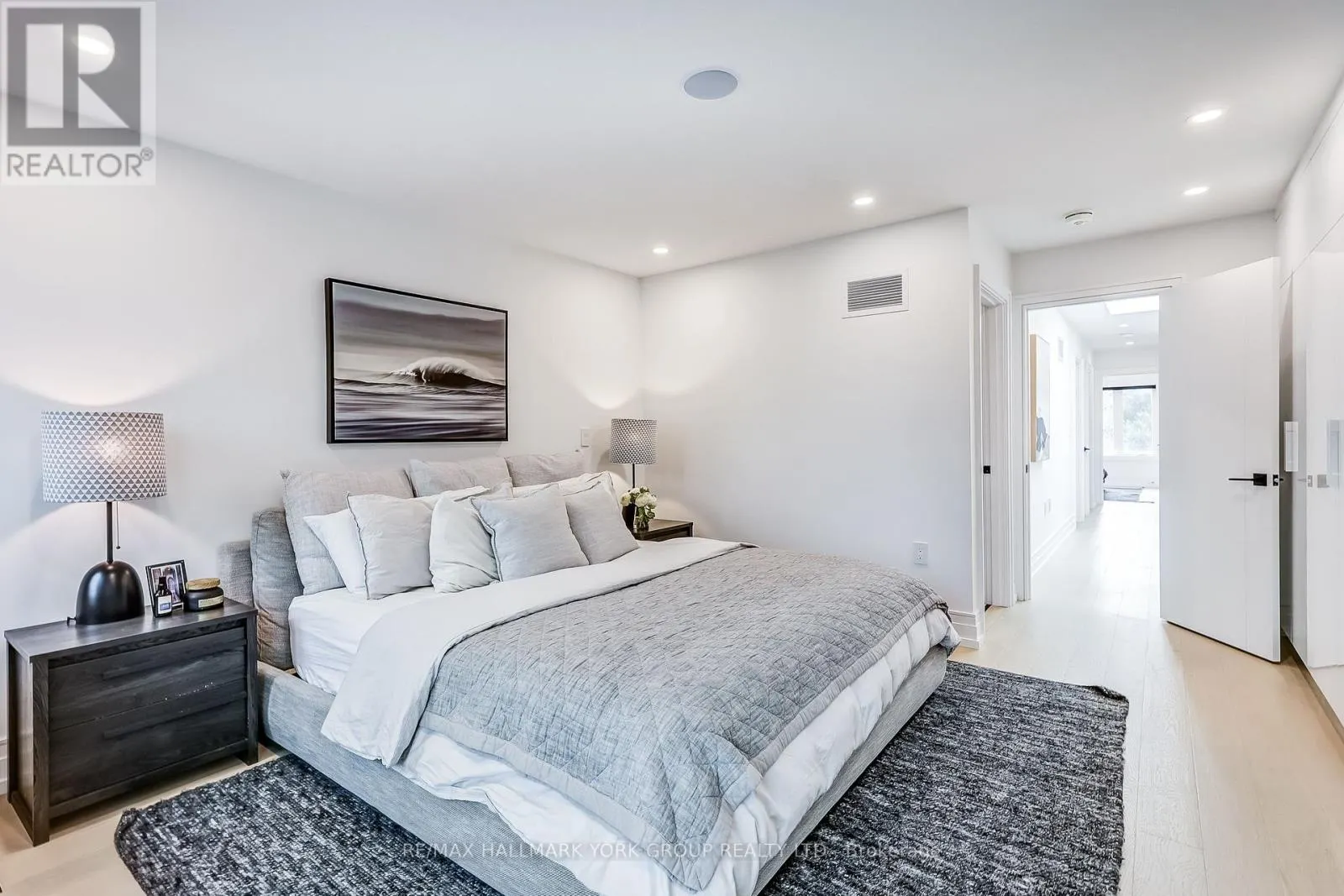 109A HOLBORNE AVENUE