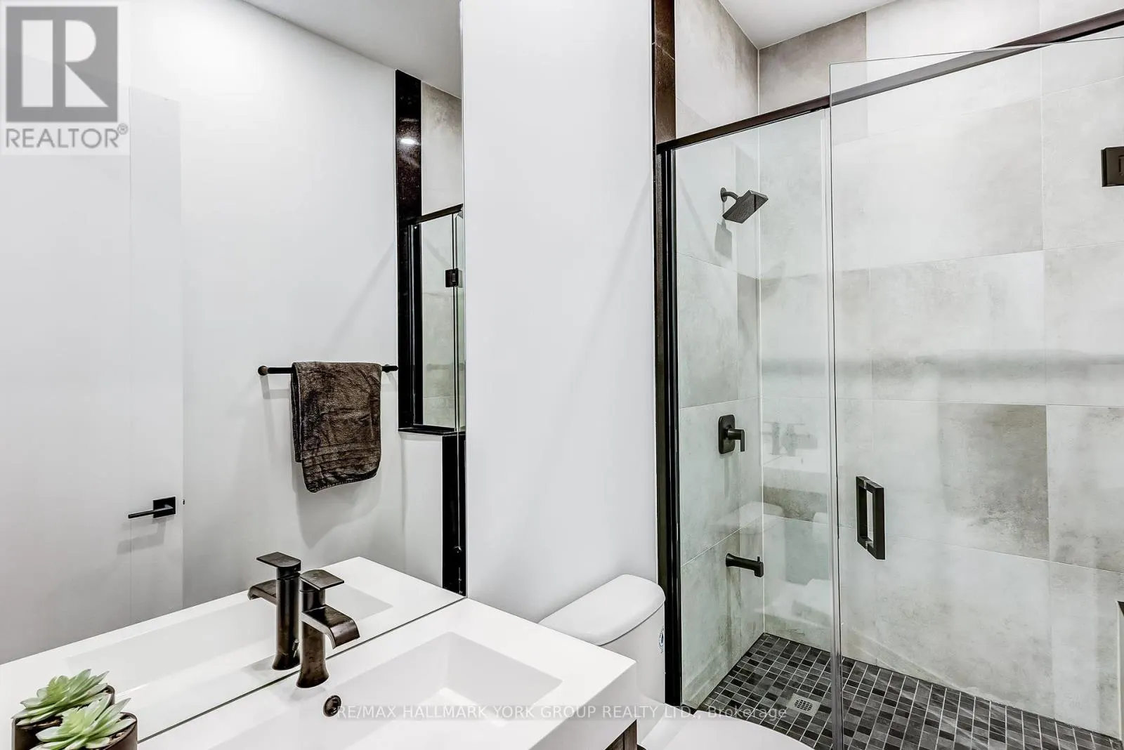 109A HOLBORNE AVENUE
