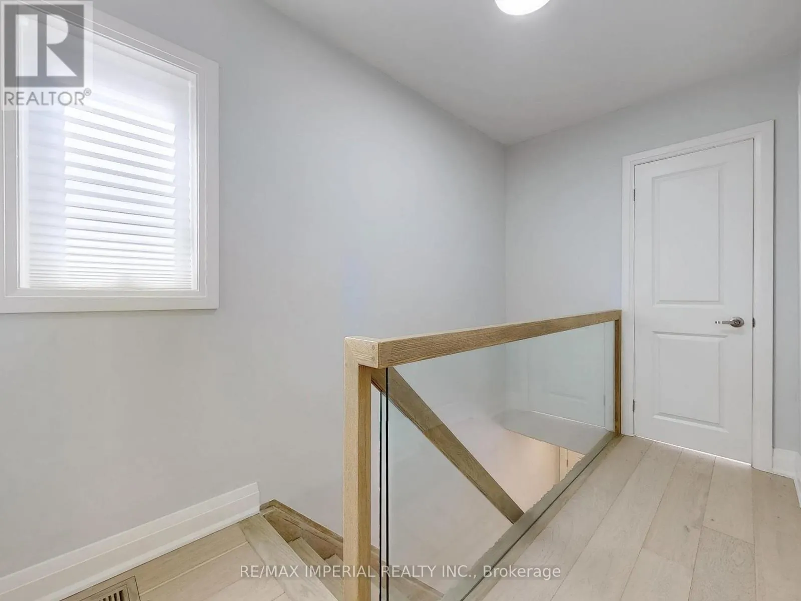 9 LESMOUNT AVENUE