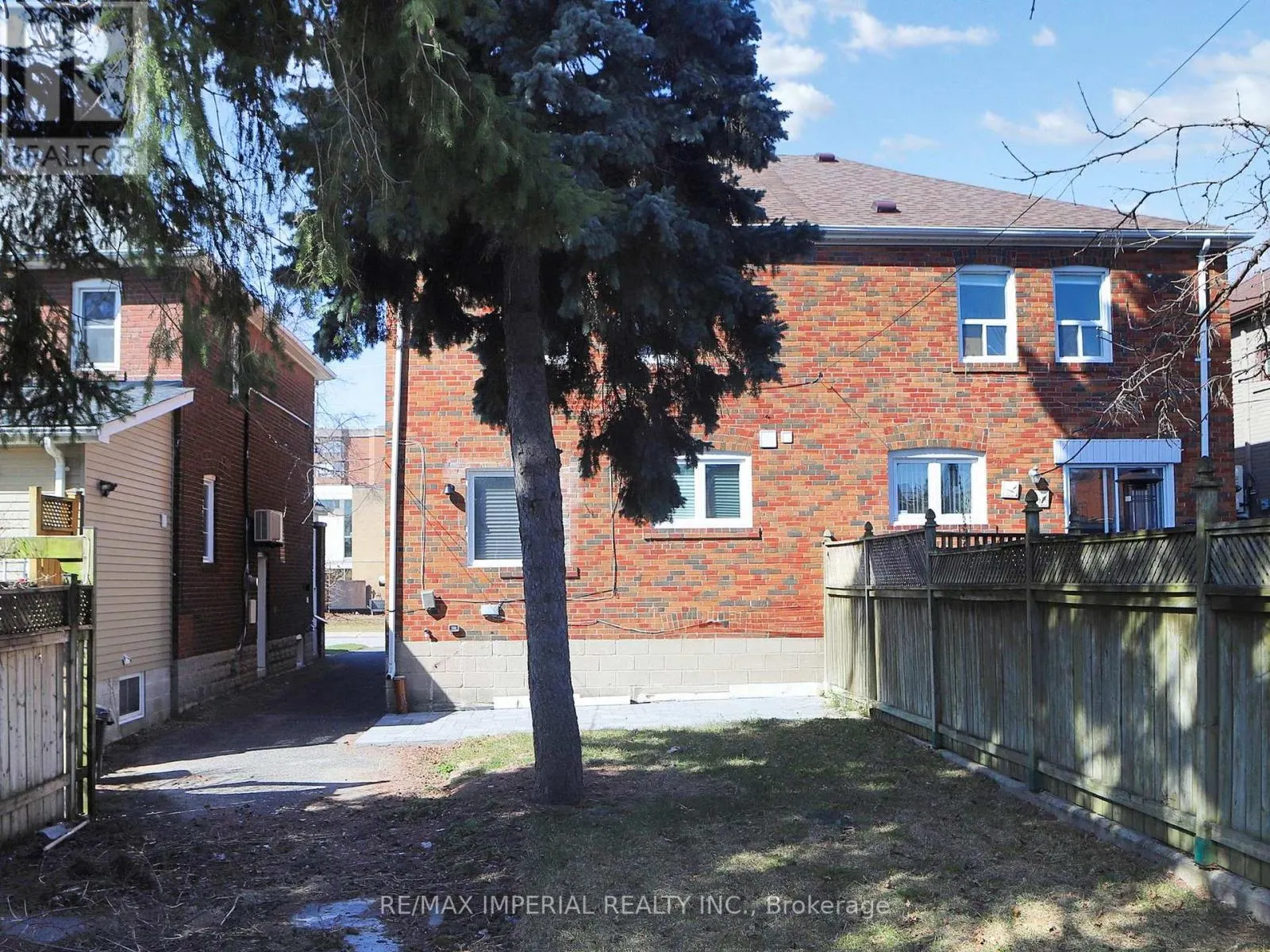9 LESMOUNT AVENUE