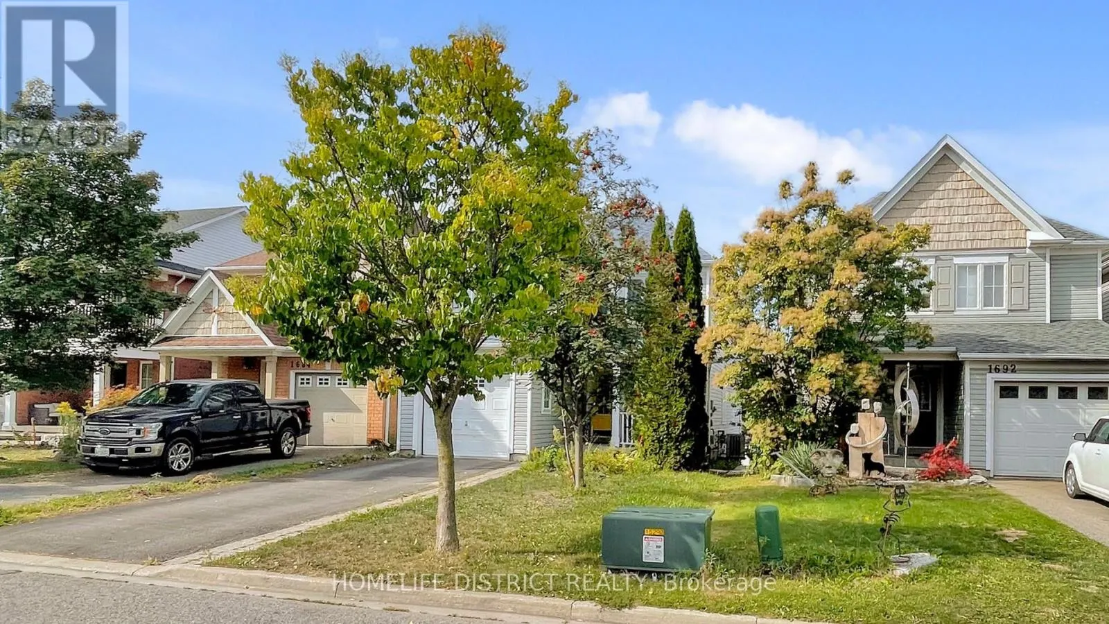 1688 SPENCELY DRIVE