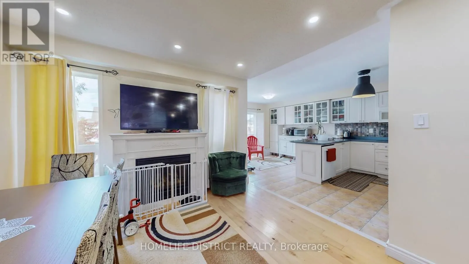1688 SPENCELY DRIVE