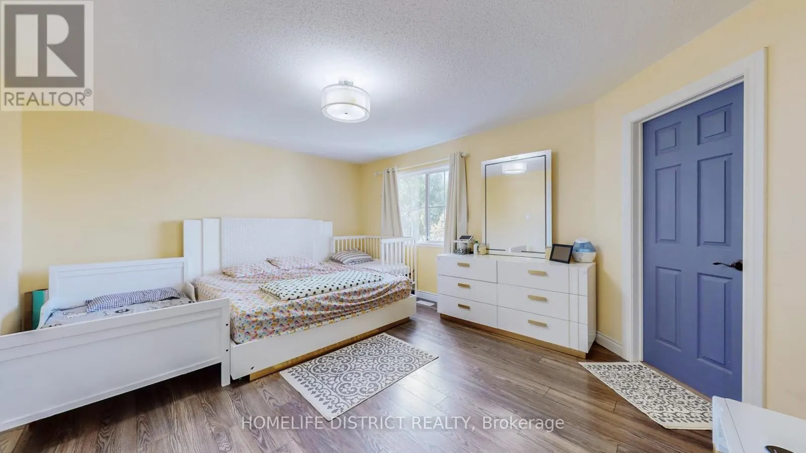 1688 SPENCELY DRIVE