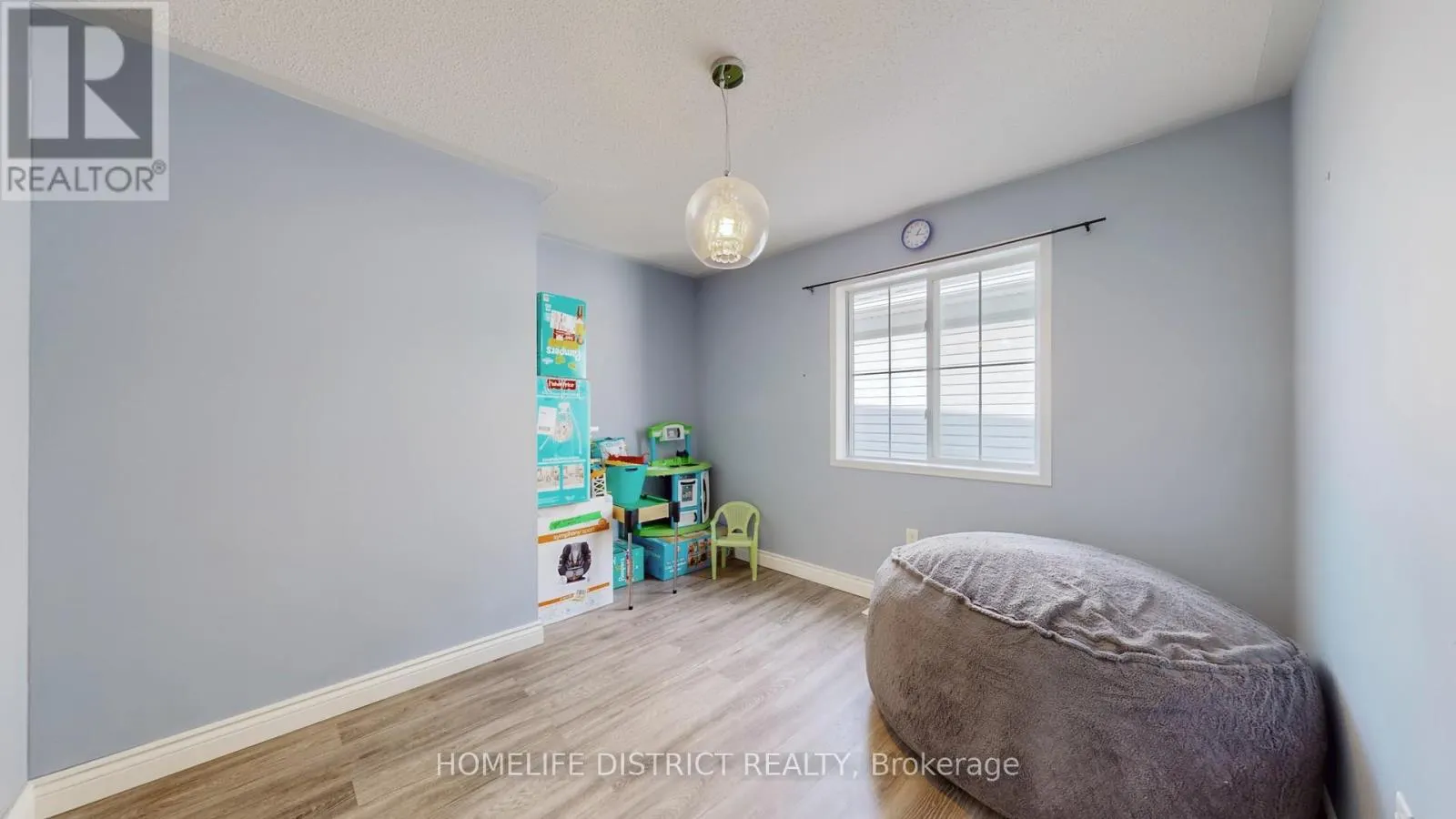 1688 SPENCELY DRIVE