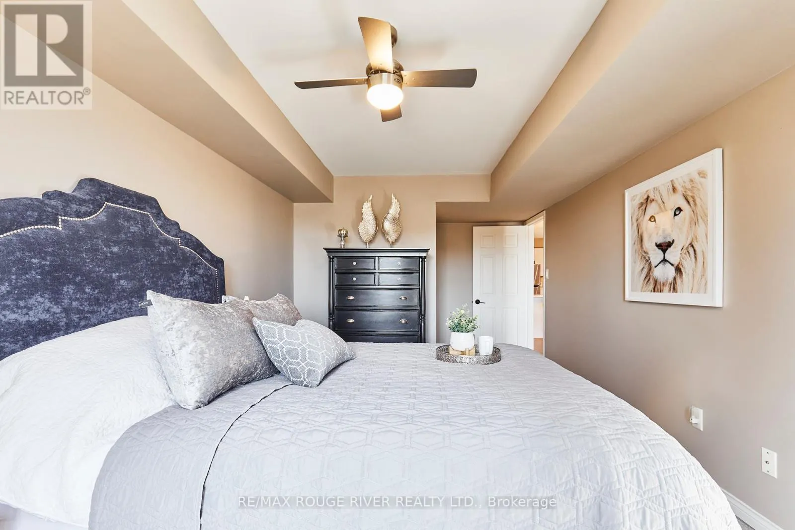2 - 72 PETRA WAY