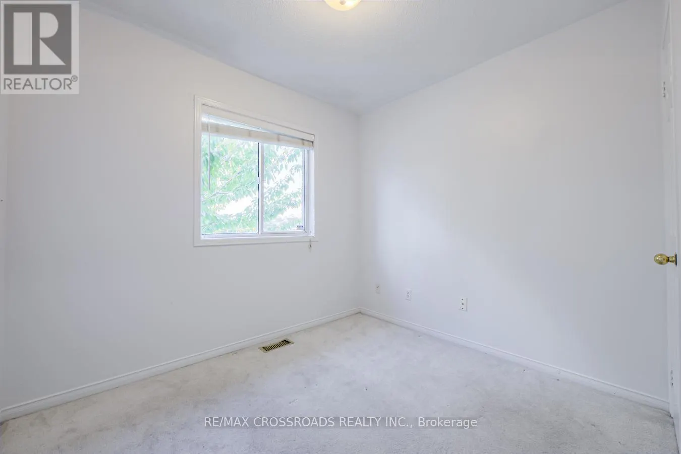 3 BRIMFOREST GATE