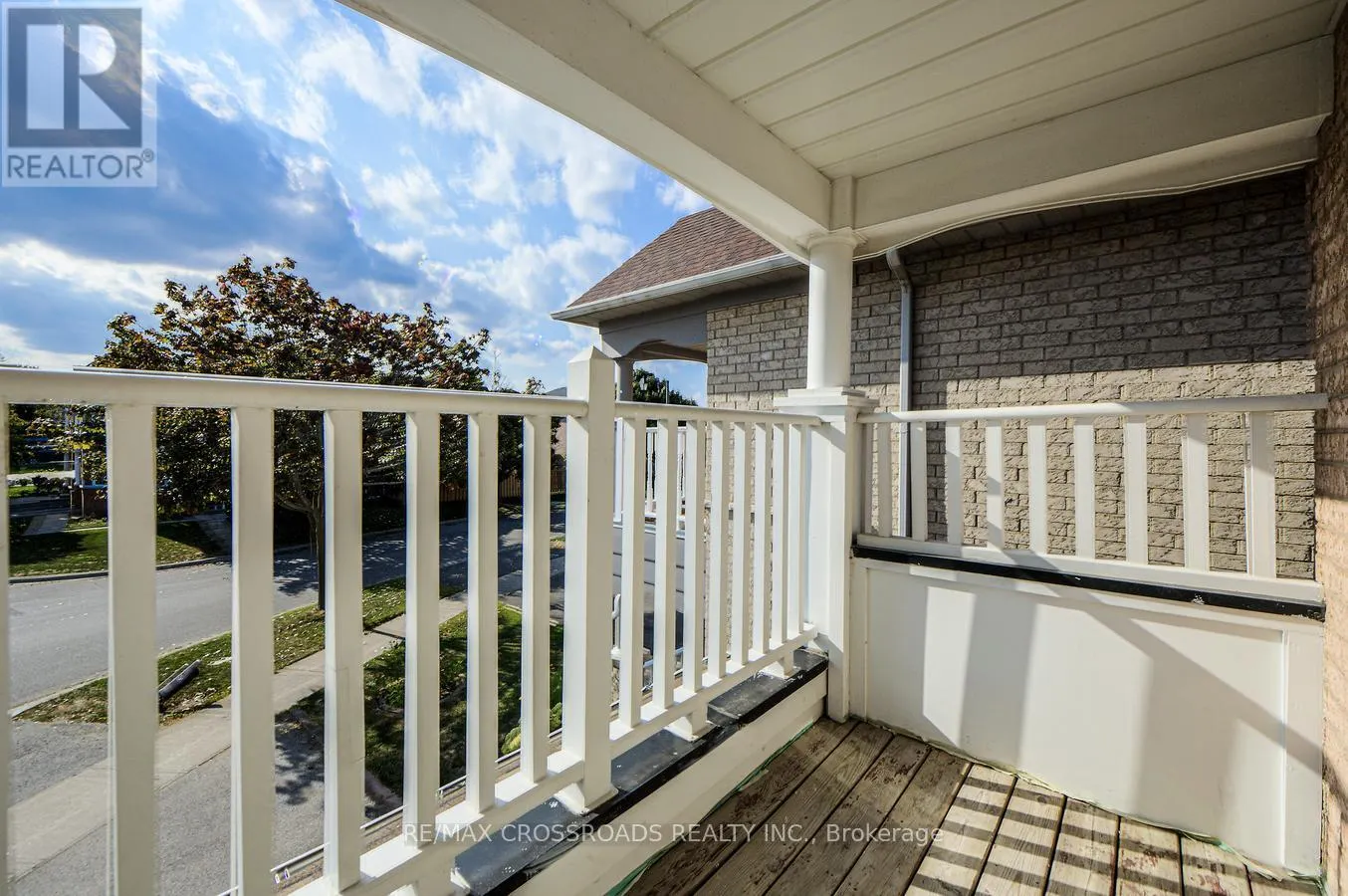 3 BRIMFOREST GATE