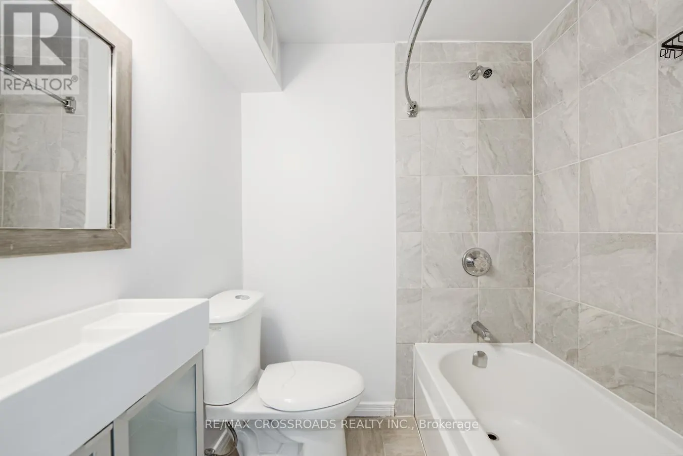 3 BRIMFOREST GATE