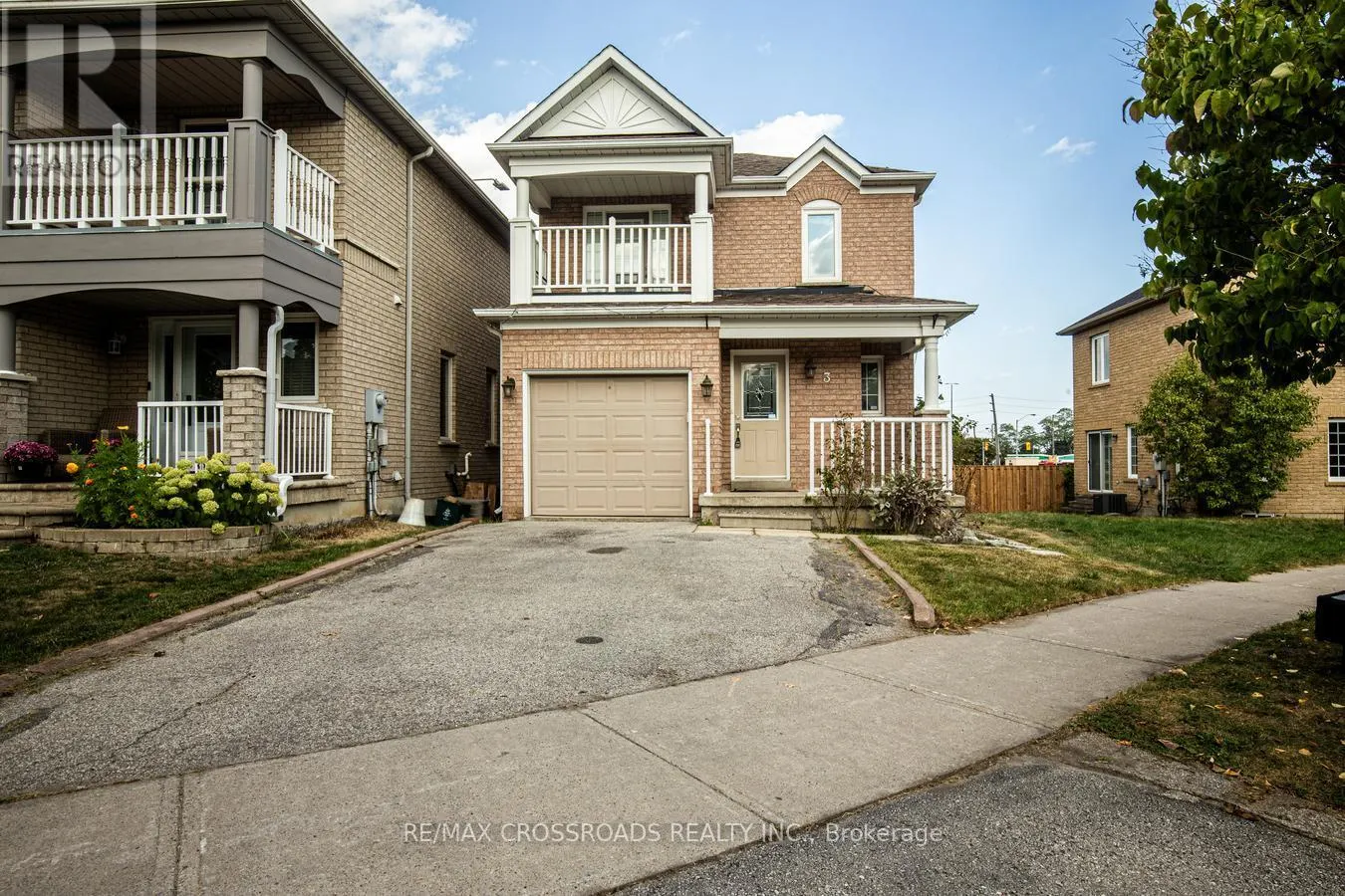 3 BRIMFOREST GATE