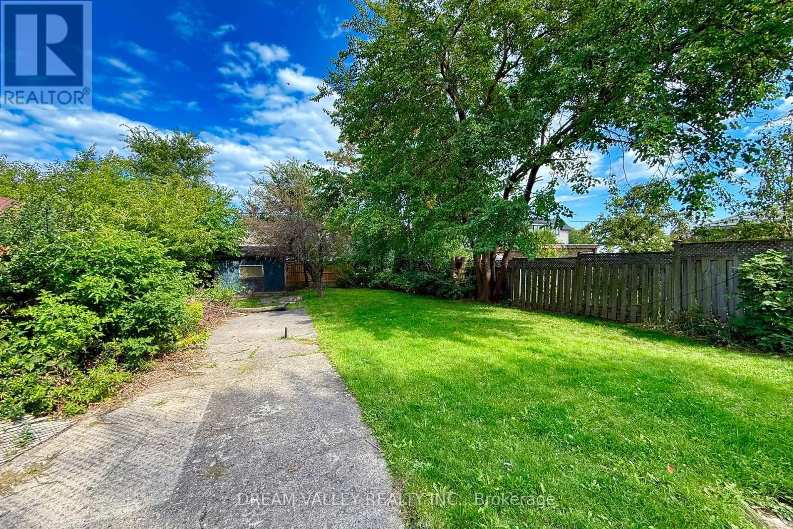 107 COMMONWEALTH AVENUE