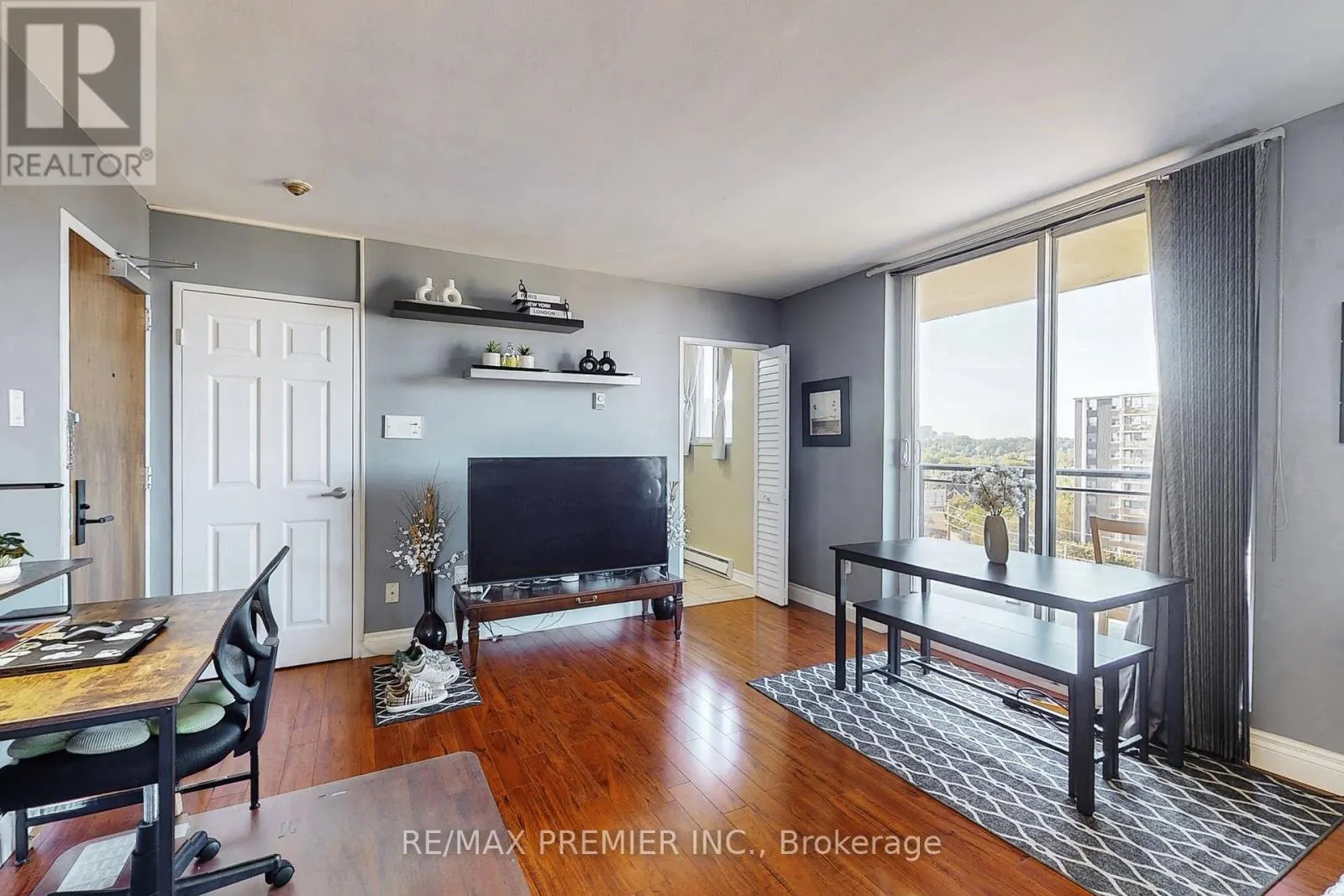 1001 - 1145 LOGAN AVENUE