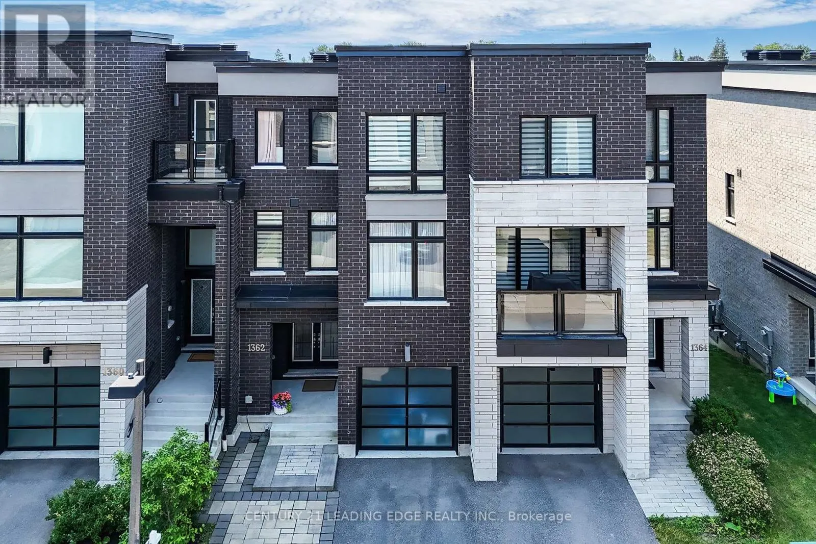 1362 GULL CROSSING N