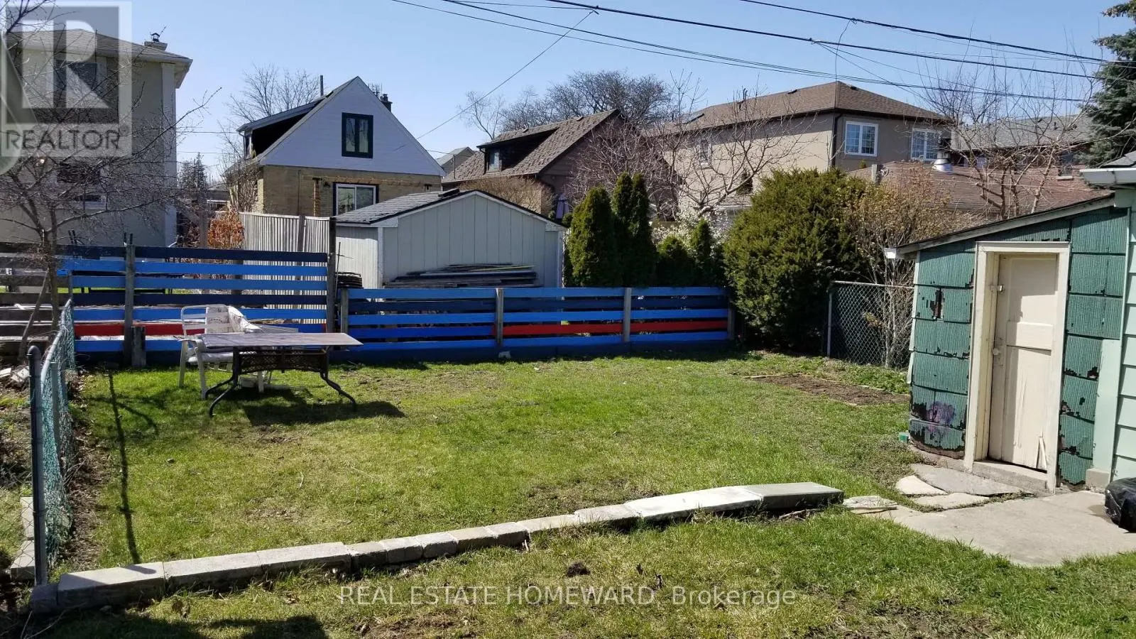 (LOWER LEVEL) - 328 LINSMORE CRESCENT