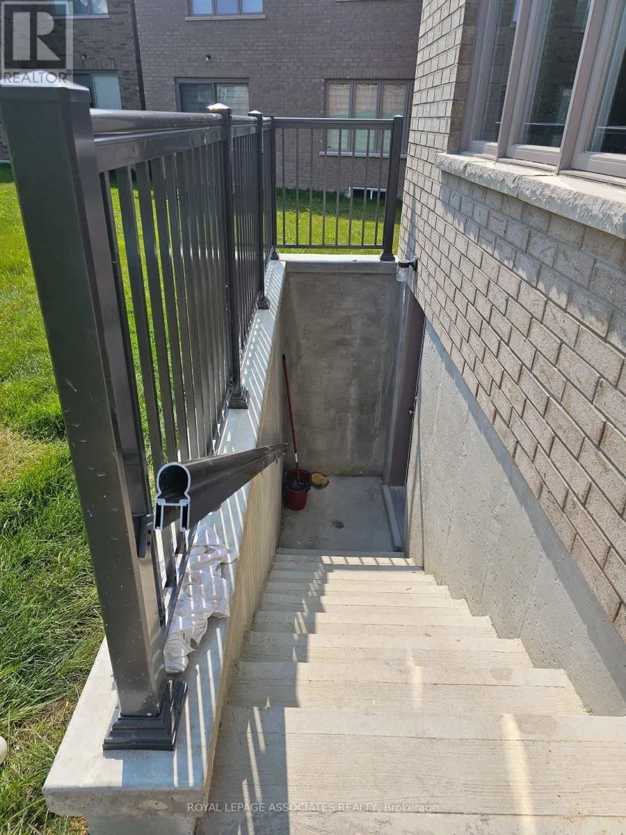 226 MIYAKO COURT