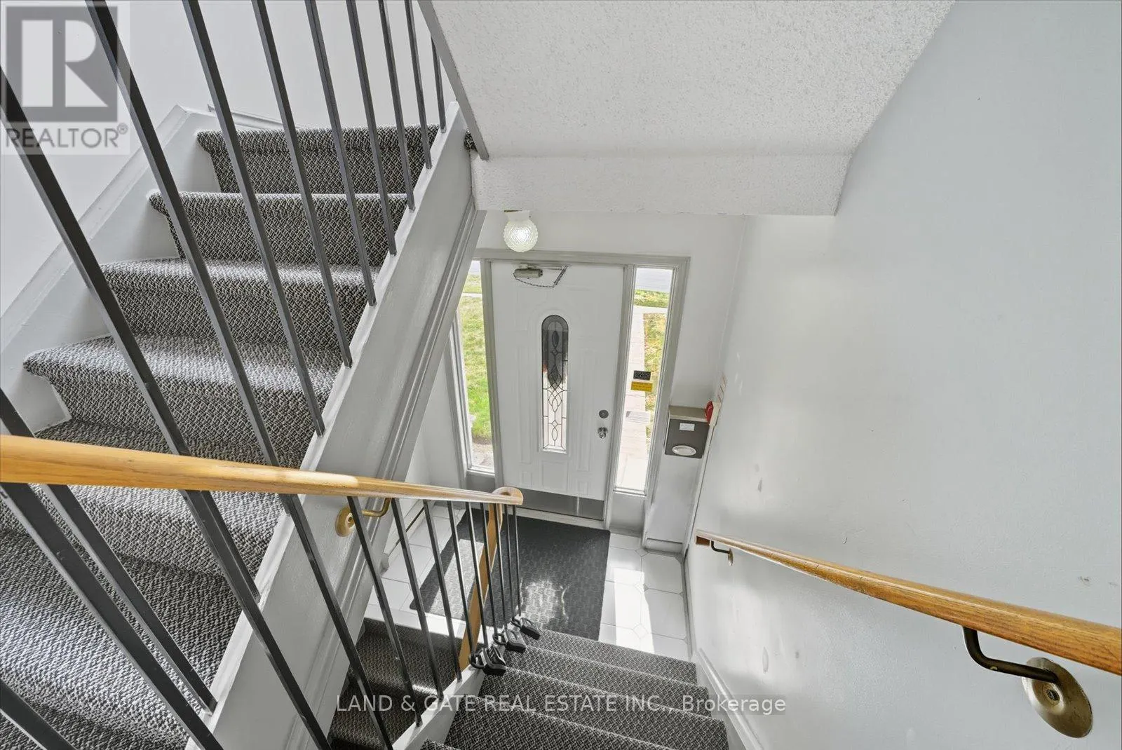 314 HILLSIDE AVENUE