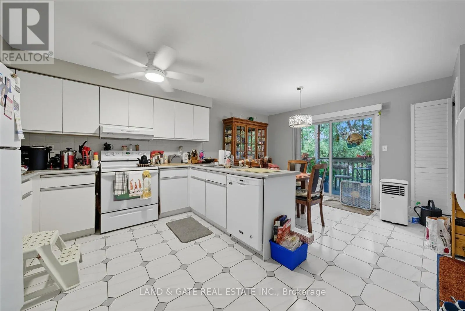 314 HILLSIDE AVENUE