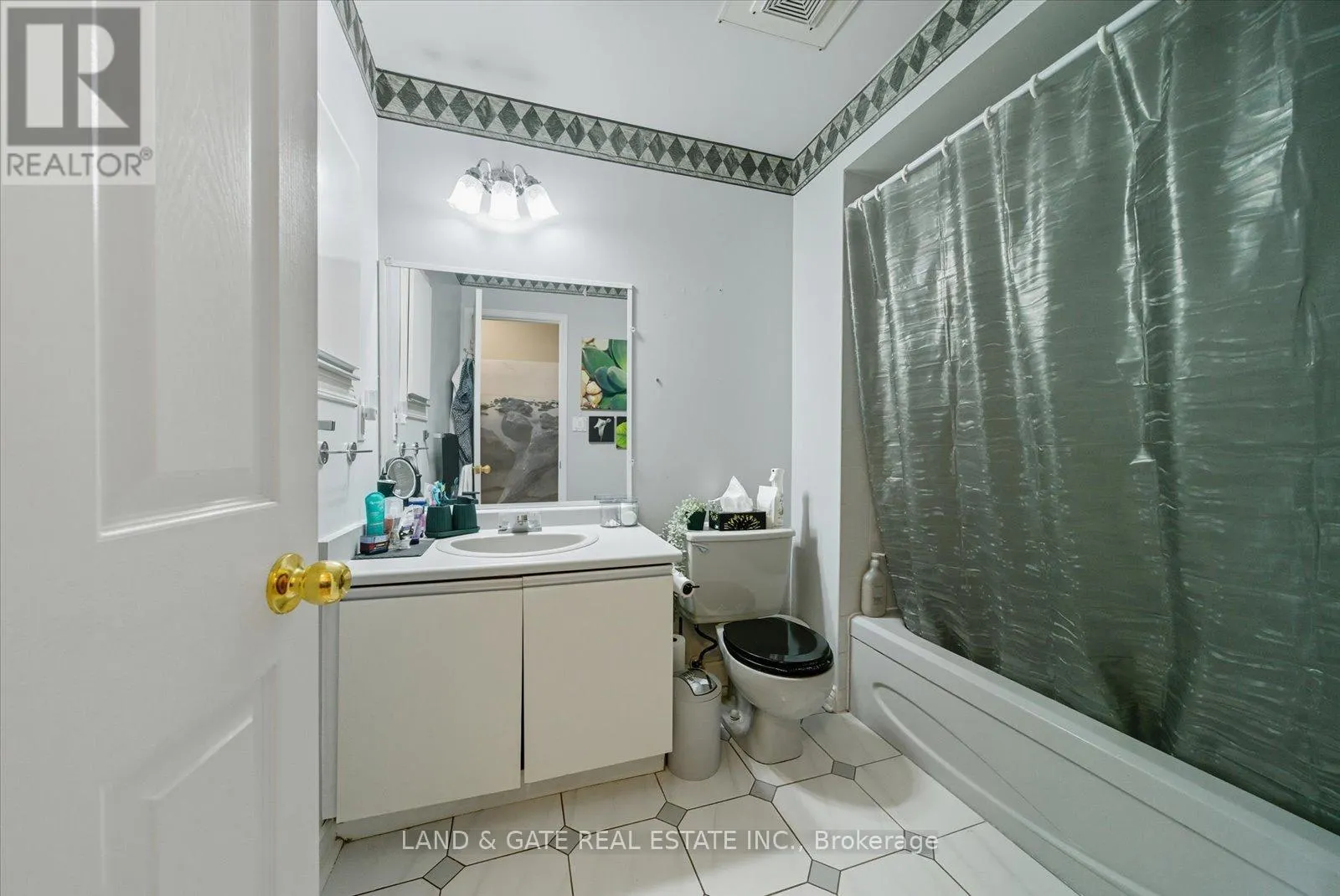 314 HILLSIDE AVENUE