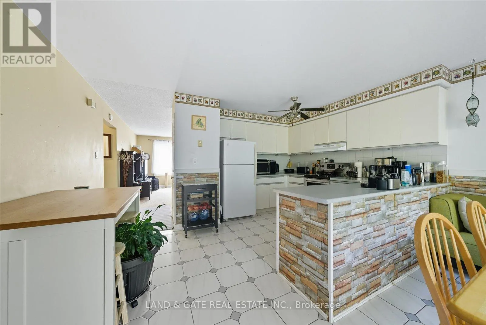 314 HILLSIDE AVENUE