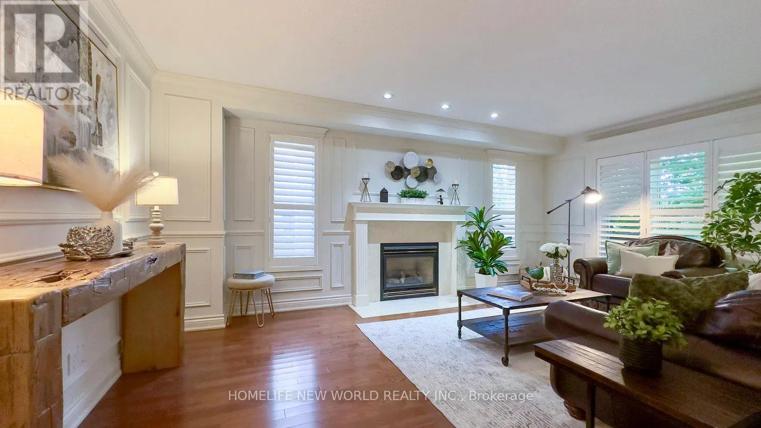35 CHIPPERFIELD CRESCENT