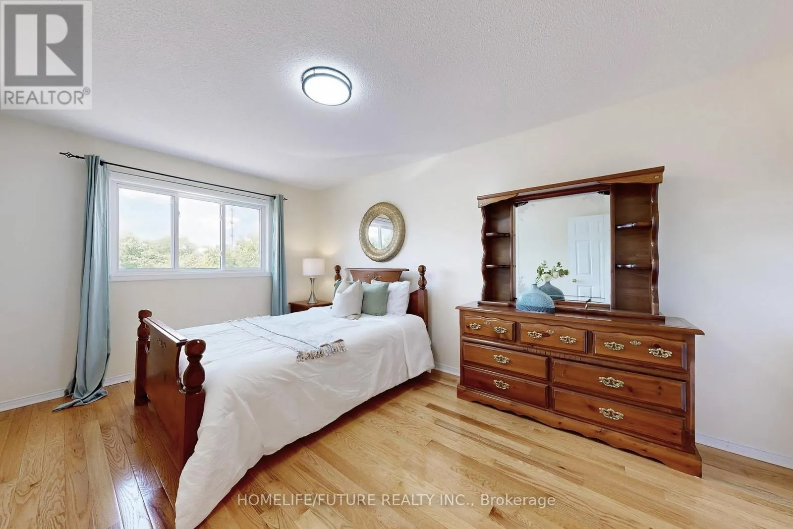 1595 DEERHURST COURT