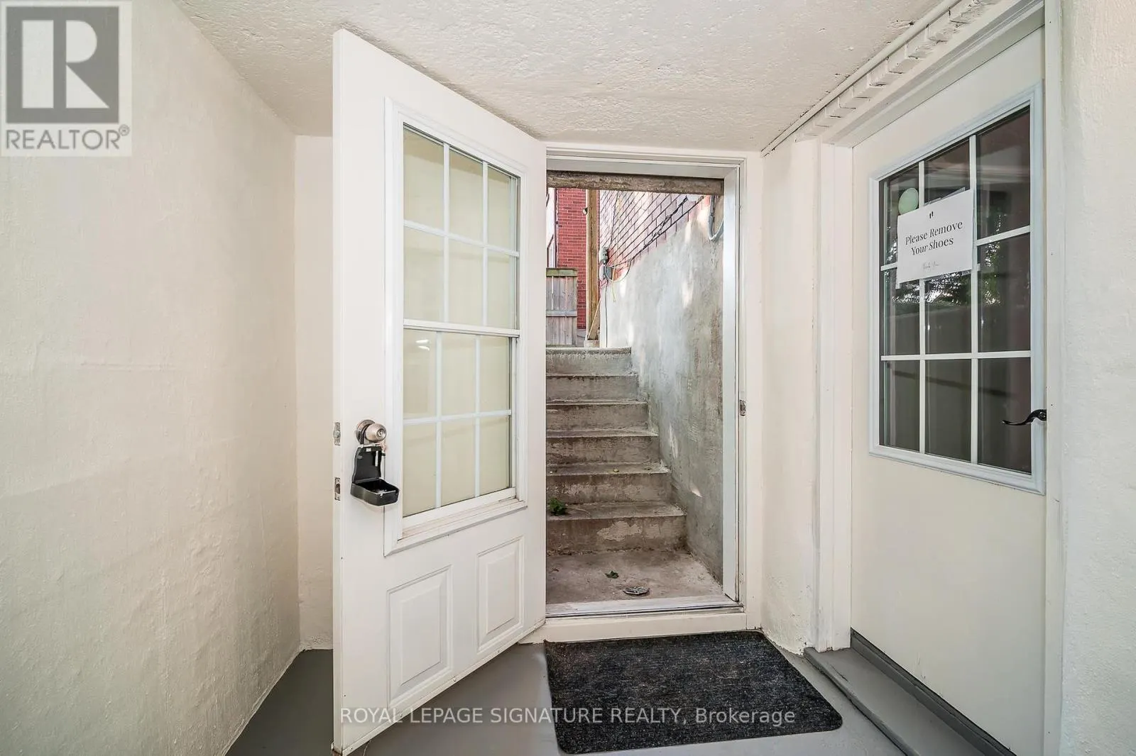 295 ARTHUR STREET