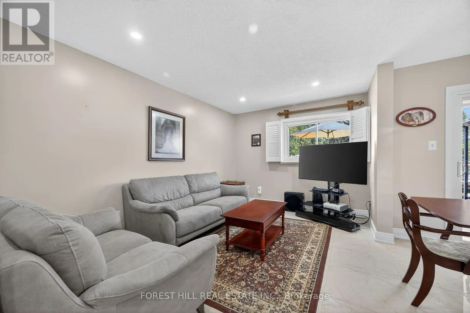 3 BOWERS COURT
