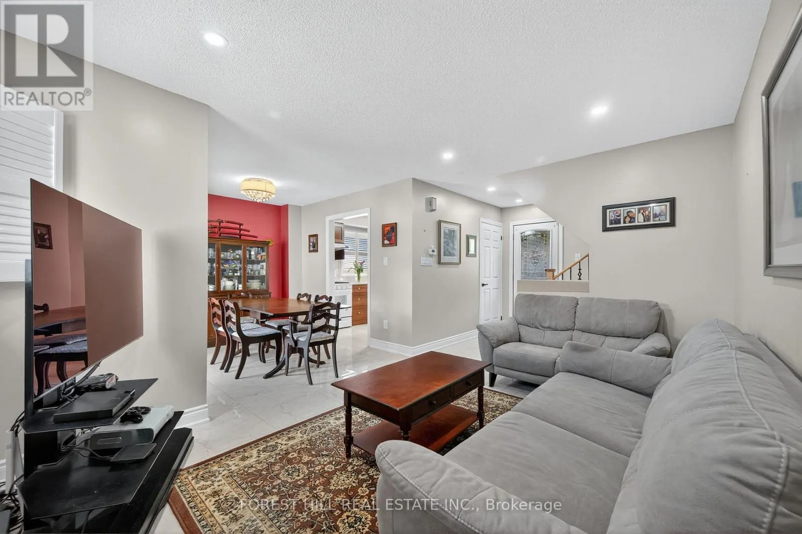 3 BOWERS COURT
