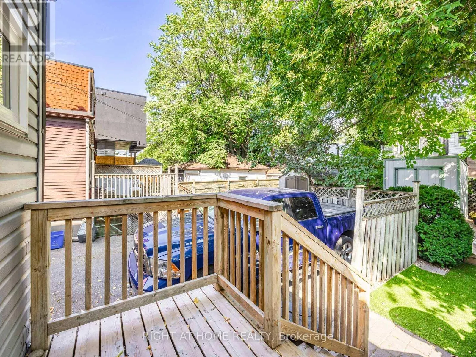 33 WILEY AVENUE