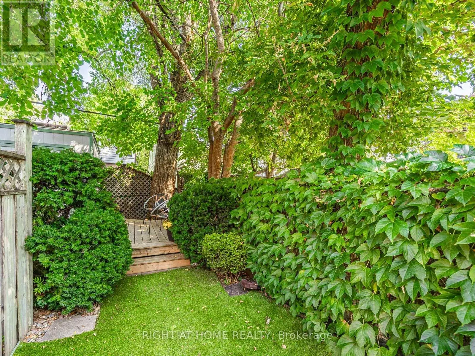 33 WILEY AVENUE