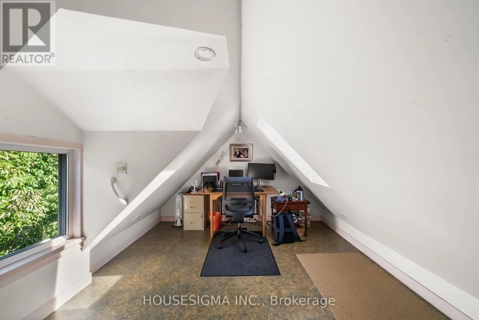 172 ASHDALE AVENUE