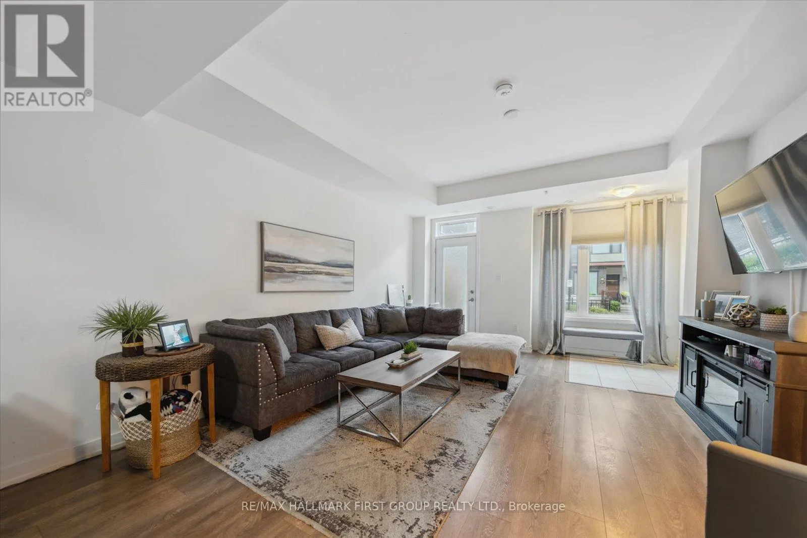 405 - 1555 KINGSTON ROAD