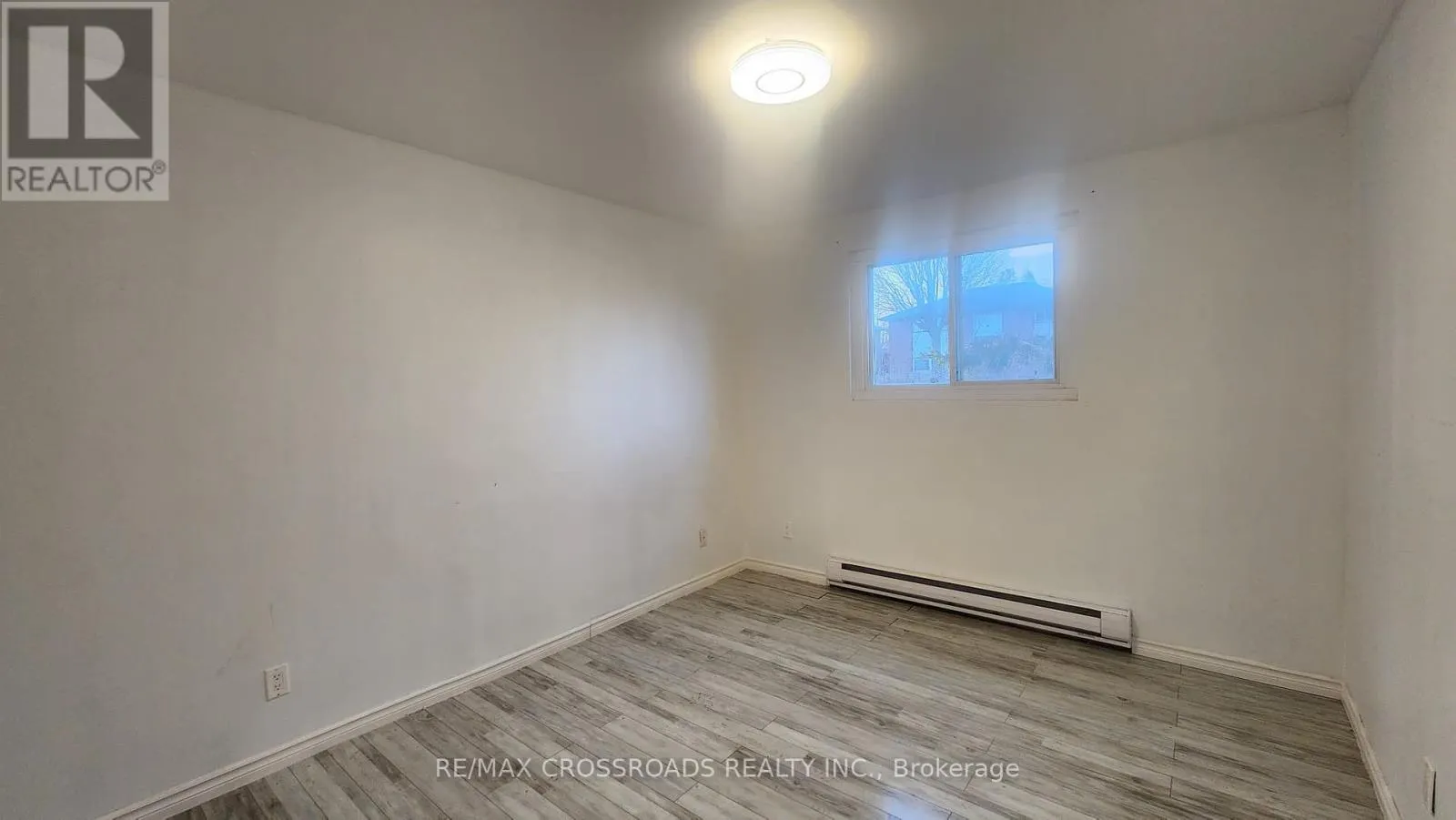 LOWER - 295 DWIGHT AVENUE E