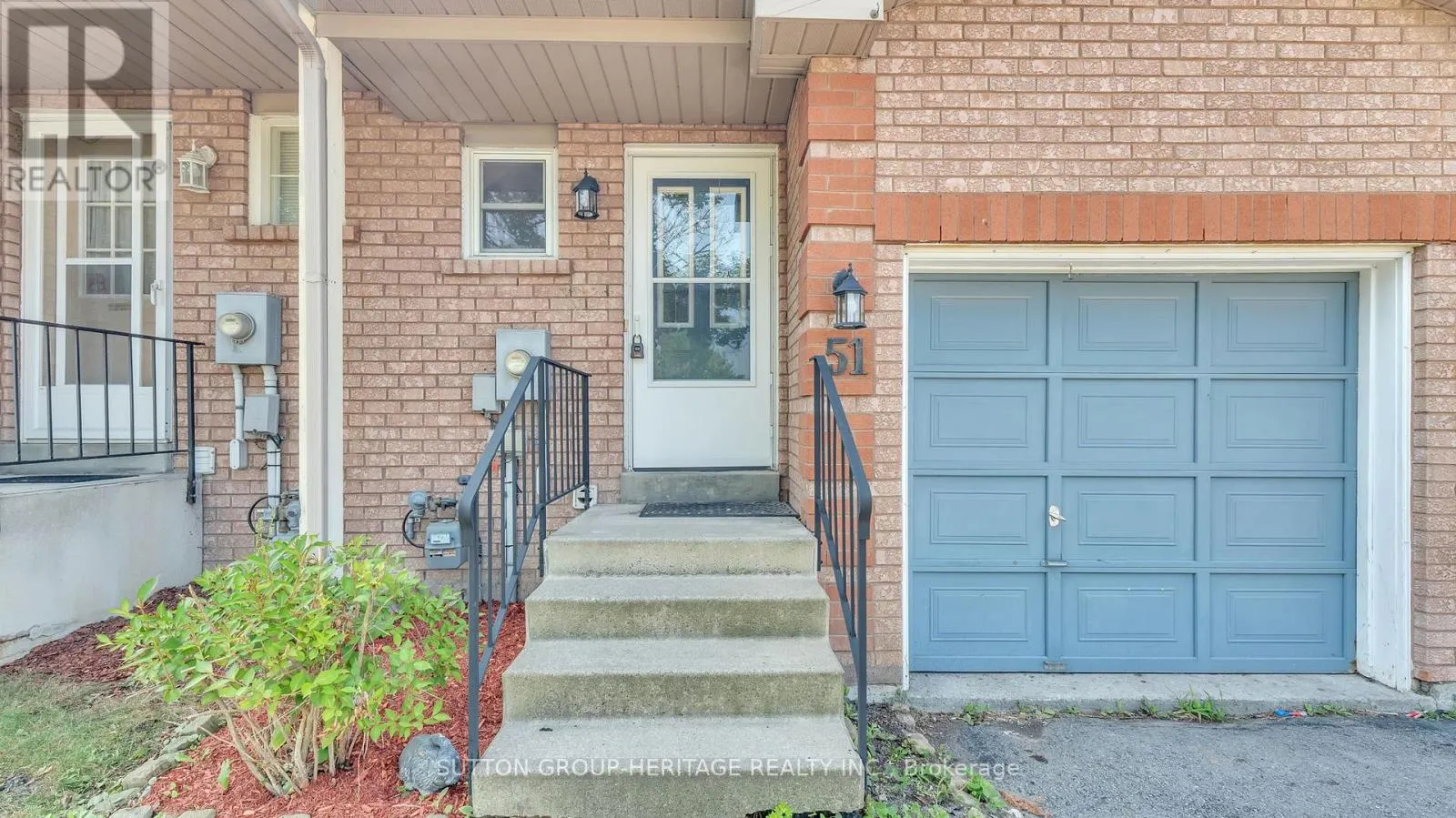 51 WALLACE DRIVE