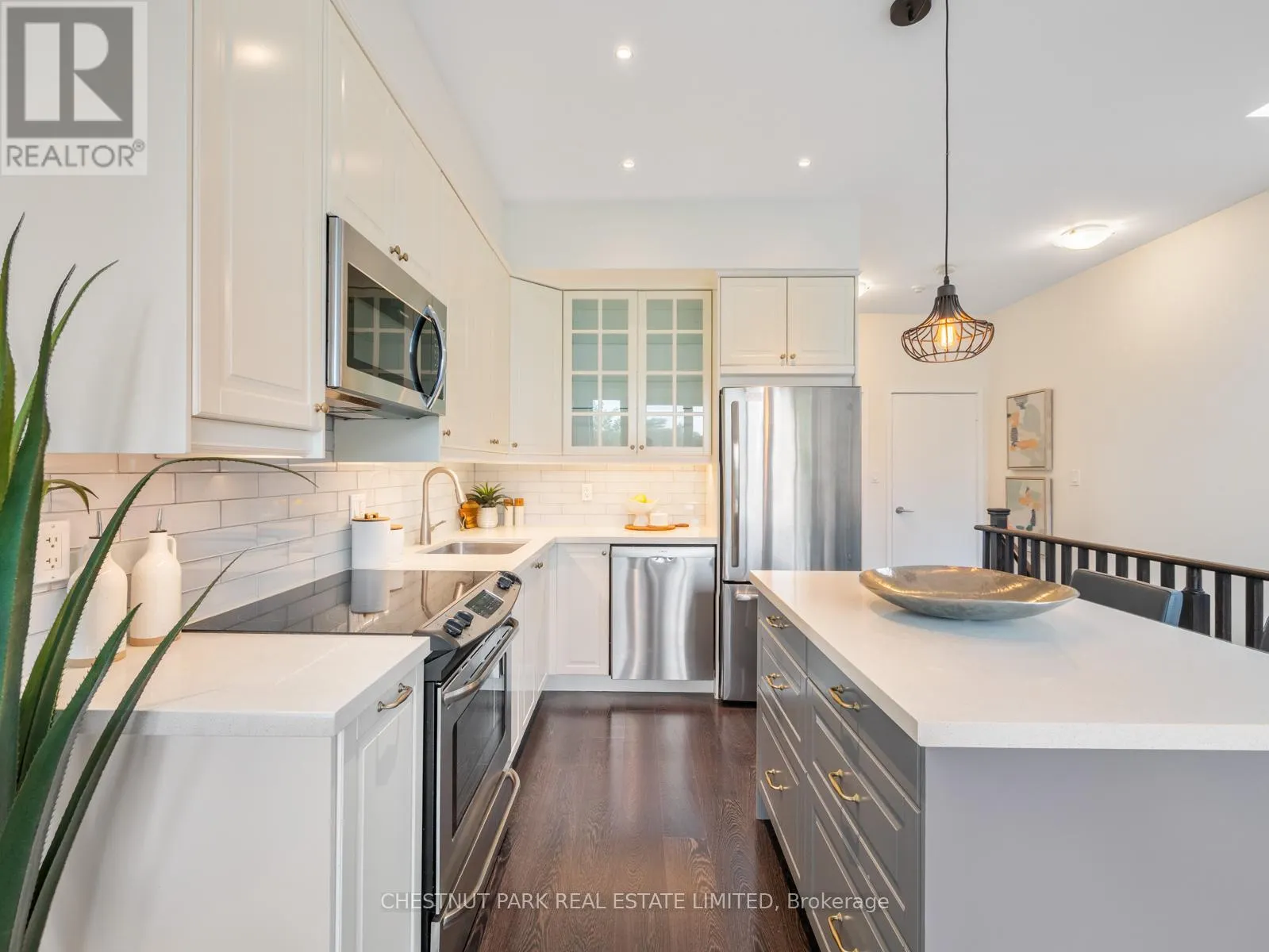 3 - 46 BOSTON AVENUE