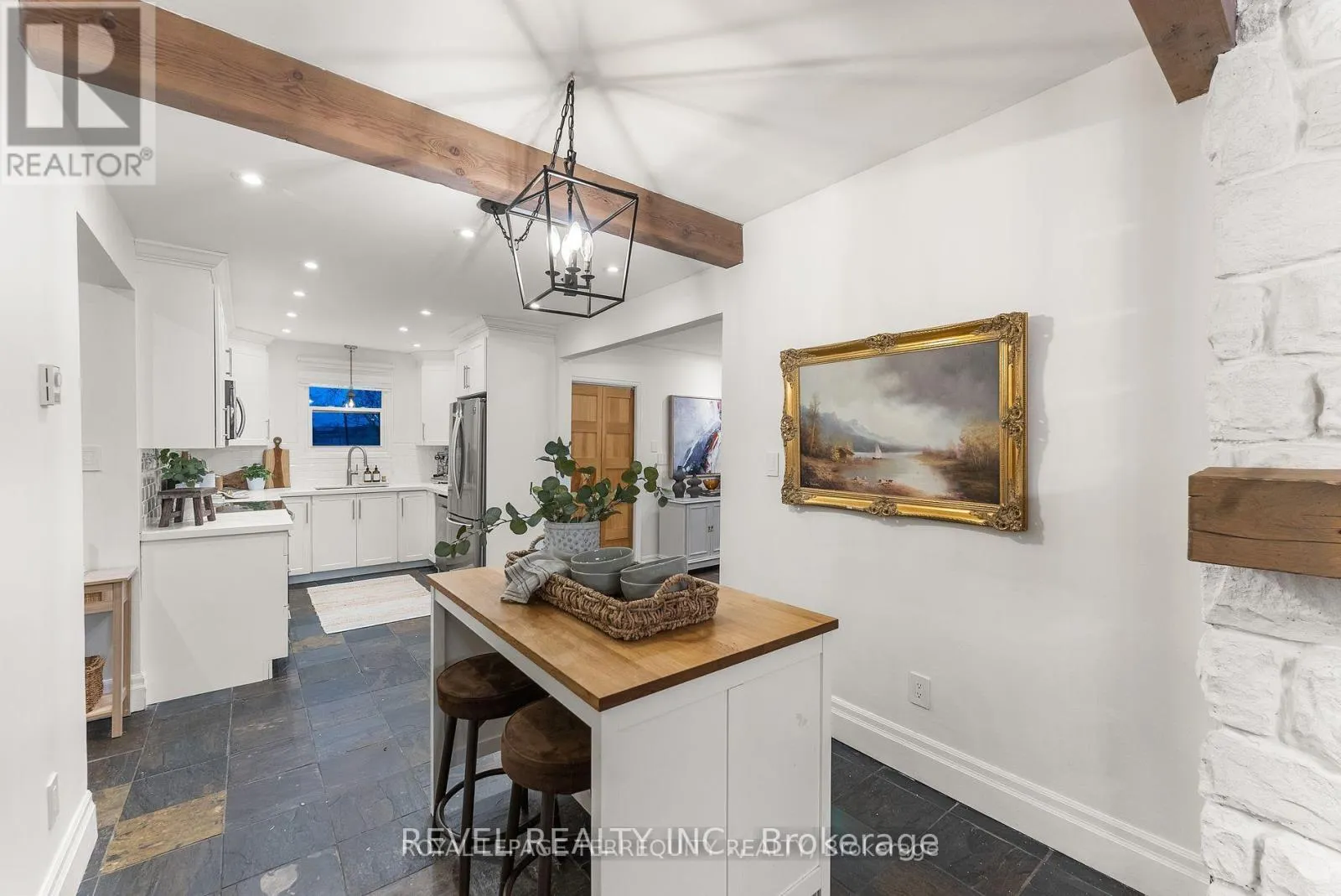 2352 CONCESSION RD 8