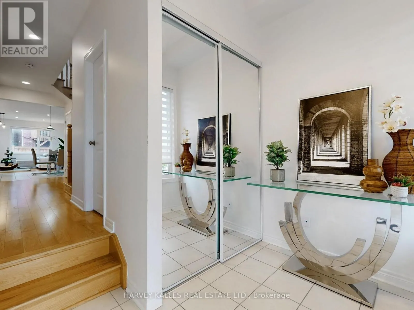 1146 CACTUS CRESCENT