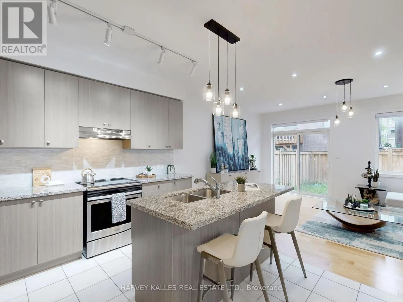 1146 CACTUS CRESCENT